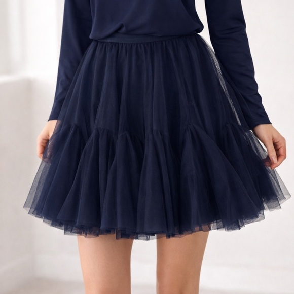 Dresses & Skirts - Elegant Navy Tulle Skirt